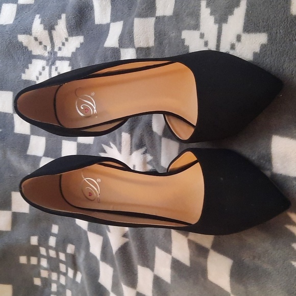 Delicious Black Faux Suede Zoom Pointed Toe 4 Inch Stiletto Slip On Pumps Size 6 - Picture 2 of 12